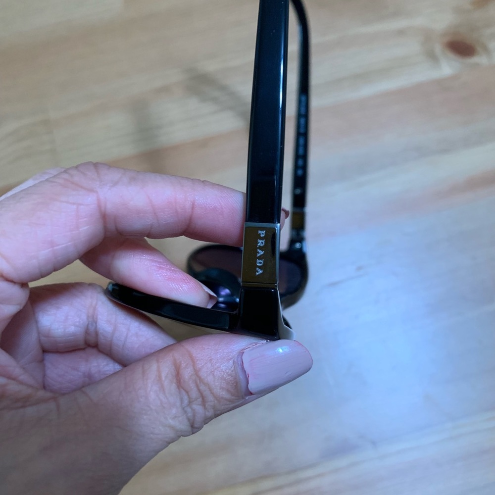 Liked new Prada sunglasses - Picture 4 of 7